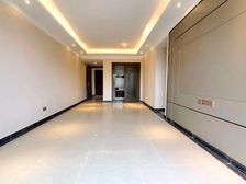 珠江铂世湾 99.42平3室2厅2卫 公交十分方便 价格可谈