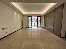 五象体育中心地铁口彰泰城精装4房2厅南北通透大阳台看中心花园