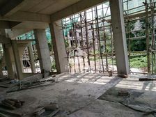 滨江别墅区 8房900万