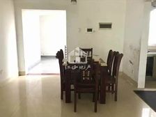 金质苑4房2厅150万