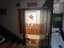 龙腾路48万出售广鑫居电梯朝南两房