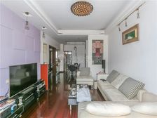 楼上全送!实用面积180平!3房两厅两卫;送南北双露台,诚售