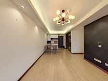 万科都心里 三开间 朝南 采光好 户型方正