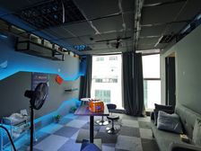 北京路公园前 170方 vr装修 独立空调 可直接用