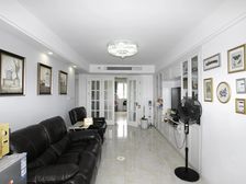 版块专家丨专业可靠丨置换优选丨楼下公园丨商圈成熟丨交通便利