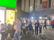 急售!河西井捡漏铺!总价60万 抢门面 房东缺钱