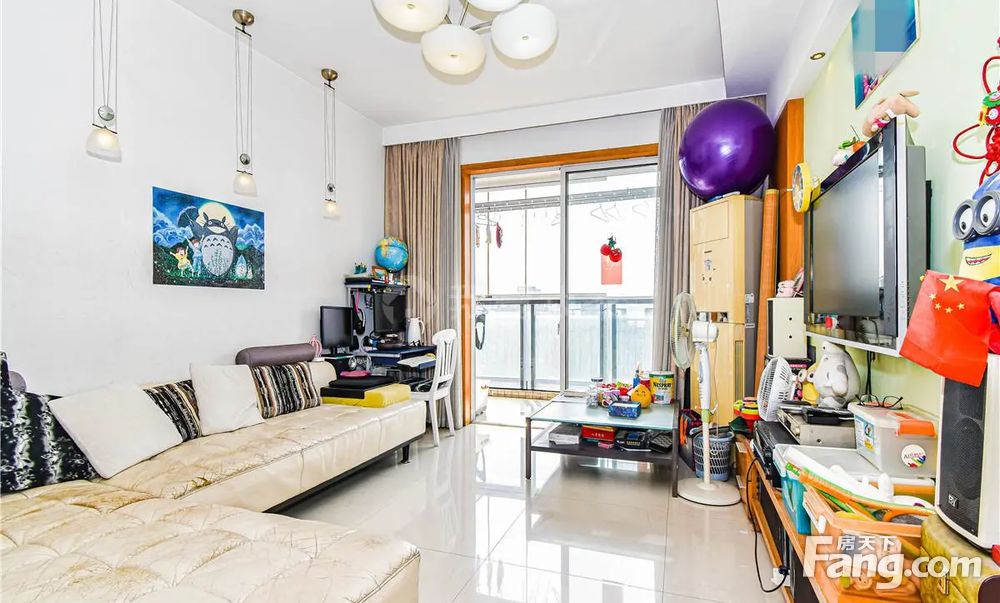 现代名苑三开间朝南中上楼层采光好视野开阔诚心出售