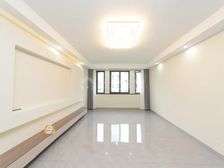 只有契税,有电梯,没有住过,位置好,楼层佳,得房高