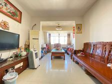 岭南新世界 3 房 76 方