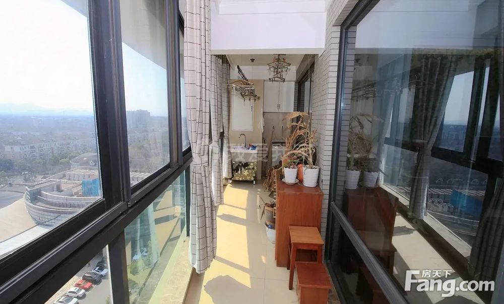 紫荆欣苑空中别墅花园房赠送大露台车位业主诚新出售