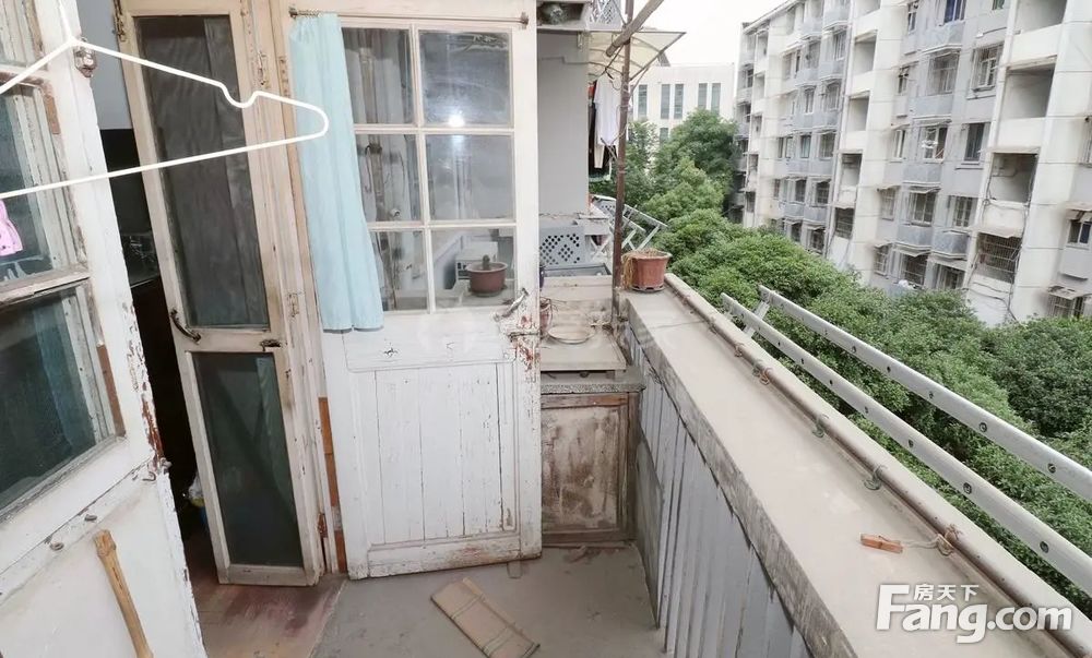 九莲新村新上目前性价比很高的三房中间楼层看房方便诚心出