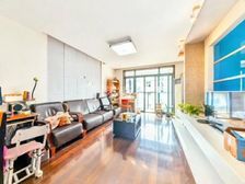 新馨花园,星海 ,中间楼层,采光无遮挡,诚心出售。