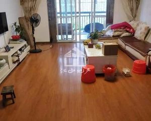 恒大新城秀厢大道东段 南北通透户型方正 保养靓 诚心出售 可谈价