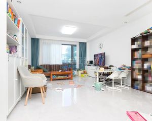 自住精装 荣丰6居室 带产权车位 随时签约