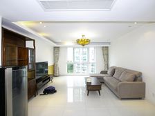 出门方便 2010年小区 板式结构 诚意出售 价格可义!