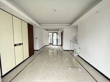 彰泰凤岭江湾 4房2厅140万