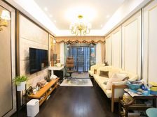 满五无个穗!带大花园,业主局改精装修,保养很好,可拎包入住