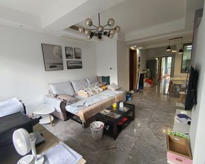 雅戈尔紫玉台花苑2室2厅1卫南朝向220.0万元/套出售
