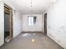 复旦书包,内环旁,全明三房,送花园,安静位置,动迁满五V1