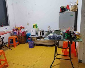 邵余华庭3室1厅1卫南朝向82.0万元/套出售