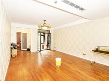 北五环外国企打造英伦风格纯别墅社区,精装修下叠紧邻小区公园