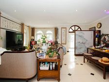 社区店,新出东边户联排,单独委托,绿地150平 3卧朝南