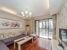 单价低!吟枫苑东区 3开间朝南 精装修保养好 带地暖 有钥匙