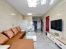 挥泪大甩卖,及卖,揽香高层金装三十来万三房,客厅朝南带大阳台