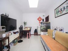 中间楼层 诚心出售 满5V1 可拎包入住