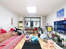 宜春里 房山模范小区 南北通透 两室一厅可以做三居