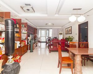 恋日嘉园二期 南北三居 满五年 地铁10+19+机场线