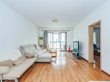 小区中间花园位置+楼层佳+视野开阔+出行方便