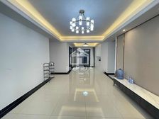 荣和公园里一期东区4房2厅102万