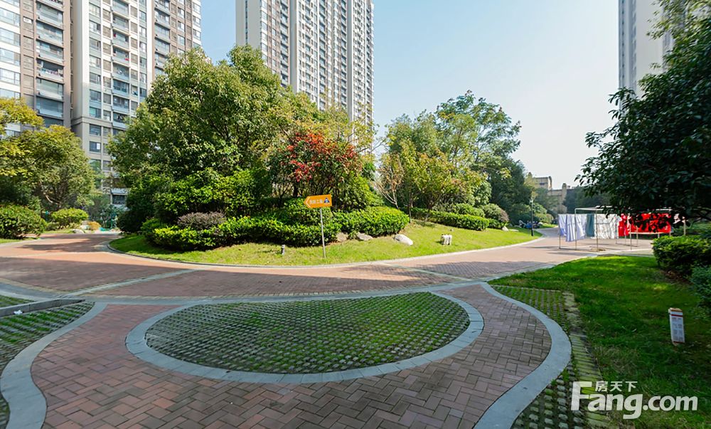 正南万达临湖苑2室2厅