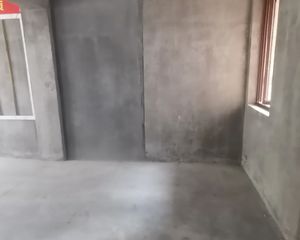 楼层2楼适合恐高的人群,电梯坏了爬楼也方便