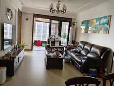 房子精装未入住过,有花卉公园,明月湖公园,安吉万达