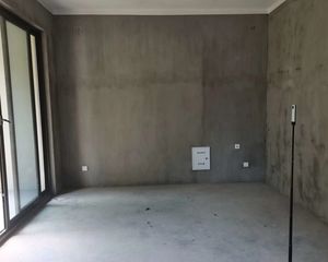 中间好楼层 商品住宅 朝南 车位充足 满二 次新小区