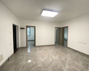 东川路91号大院 4 房 100.9 方
