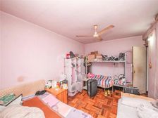 小区前排高区双南两房,房东诚心出售,看房提前约,书包未用