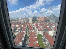 长宁中山公园兆丰大厦 157平高区三房 满五简装