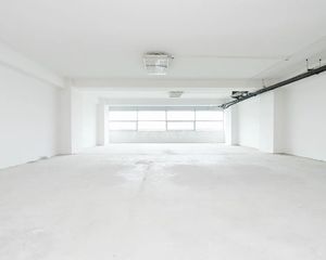 西城区70年可居住,可以贷款,满五年 ,视野好。
