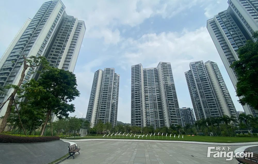 三室二厅,南北通透格力海岸五期3室2厅豪华装修,珠海高新区唐家湾租房