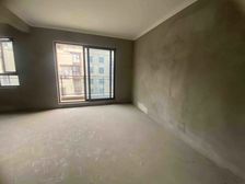 绿地观堂4室2厅3卫南朝向420.0万元/套出售