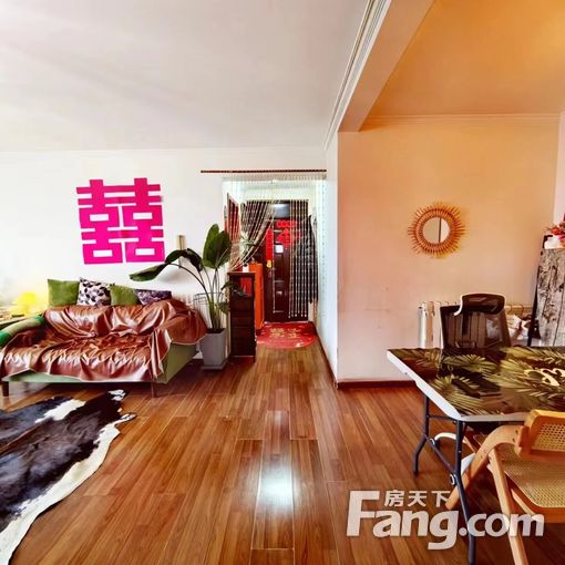  �����԰ 3��2��2�� 128ƽ��װ�� 8800Ԫ/�� 