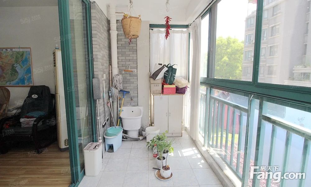 紫金文苑大三室自住装修高得房率