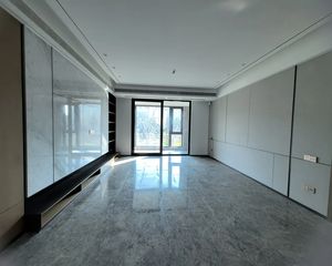 江万府5室2厅3卫南朝向839.0万元/套出售