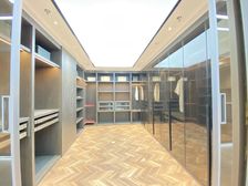 顺义绿地自由港 400平 遗留精装 可做接待 年底特价出