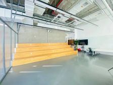 酒仙桥 恒通创新园 3层独栋3400平 遗留精装 大门头