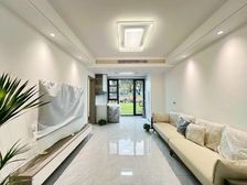 香城花园 豪华装修.装3房 南北通透 小高层 采光好 有钥