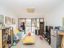 国泰新都南向三居 满五低层精装 123平仅300万